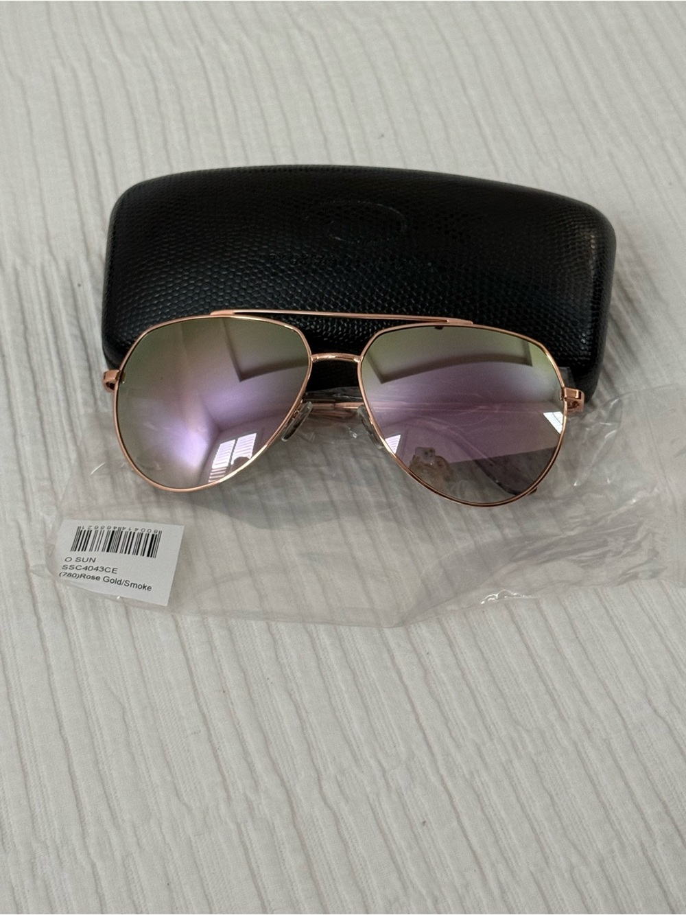 Oscar de la Renta Rose Gold Aviator Sunglasses with Purple Tint